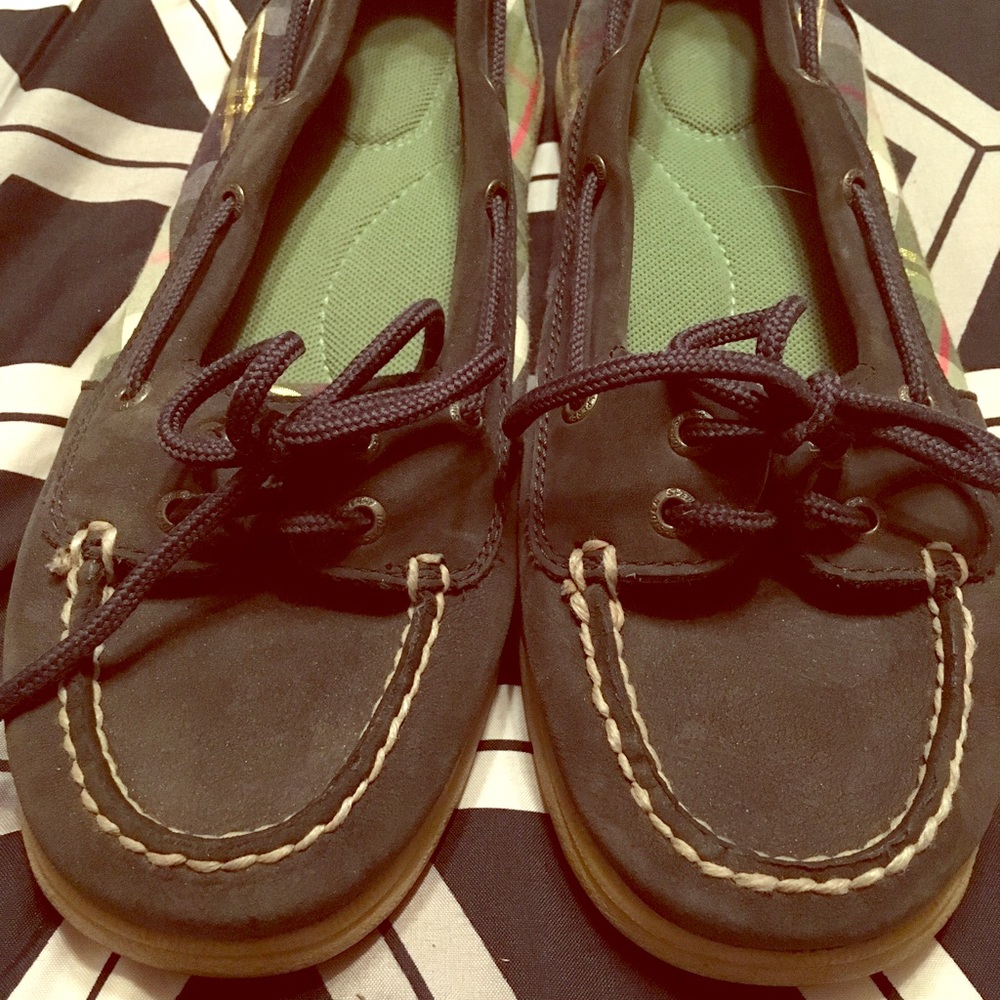 Navy and Green Sperry